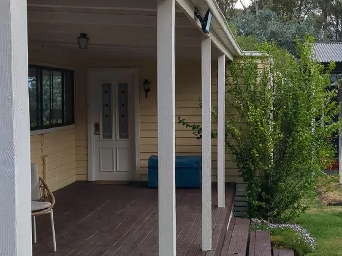 Finished verandah deck and white front entry completed as handyman and carpentry work in Central Victoria